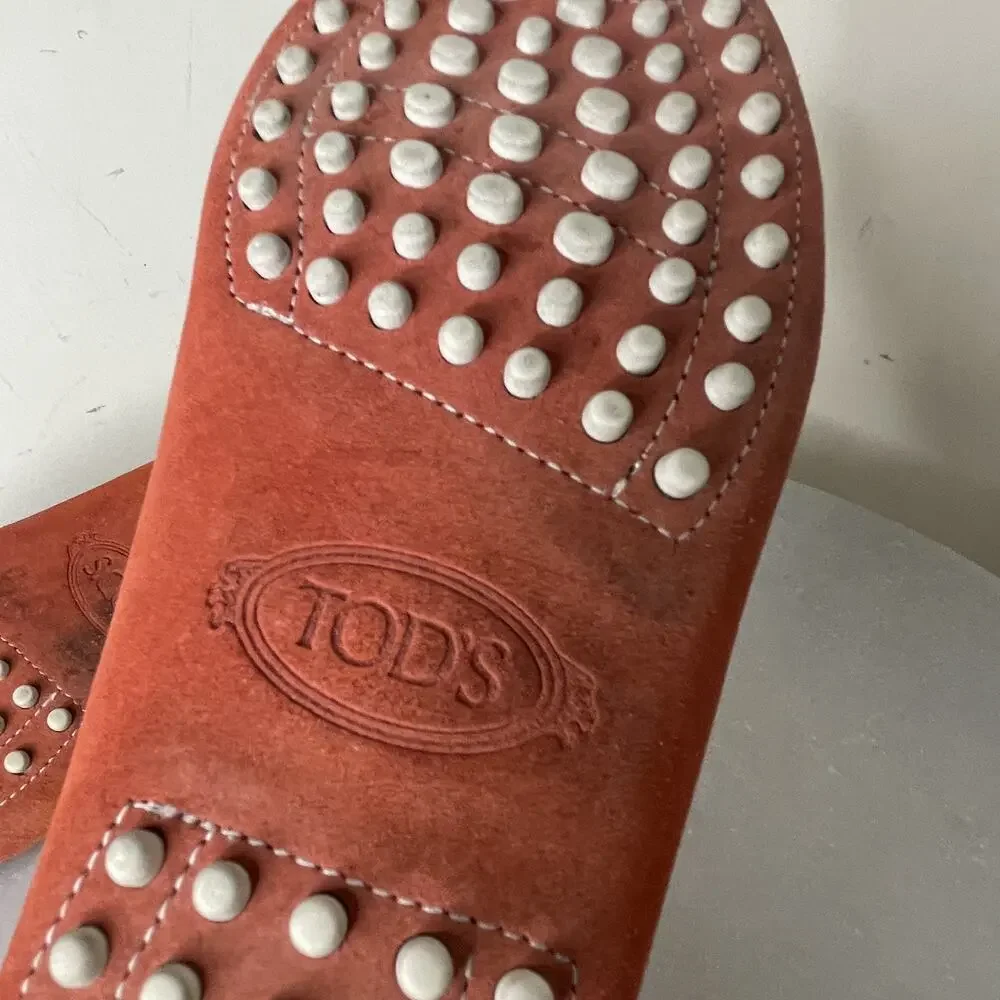Tod’s Gommino Rust Suede Leather Driving Loafers White Horsebit Buckle 39 / 8.5